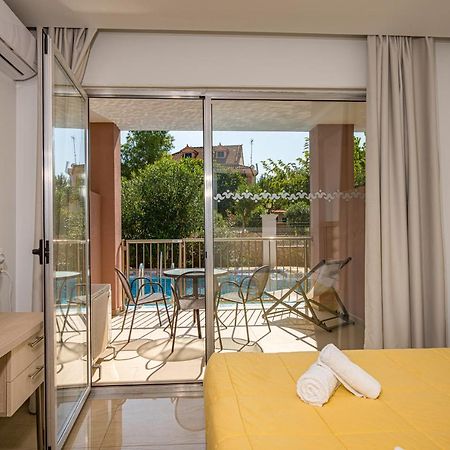 Caretta Beach Resort & Waterpark Kalamákion Dış mekan fotoğraf