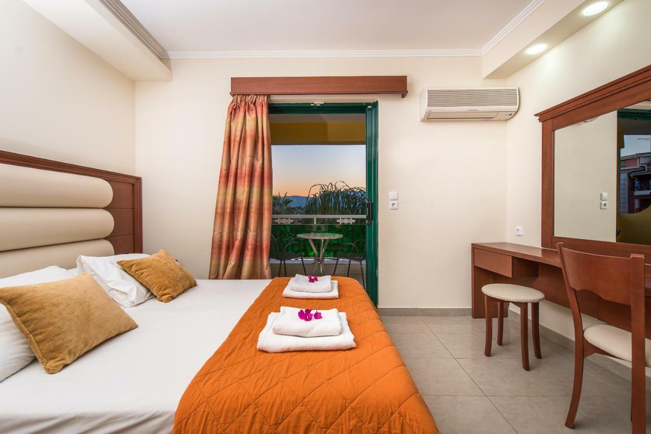 Caretta Beach Resort & Waterpark Kalamákion Dış mekan fotoğraf