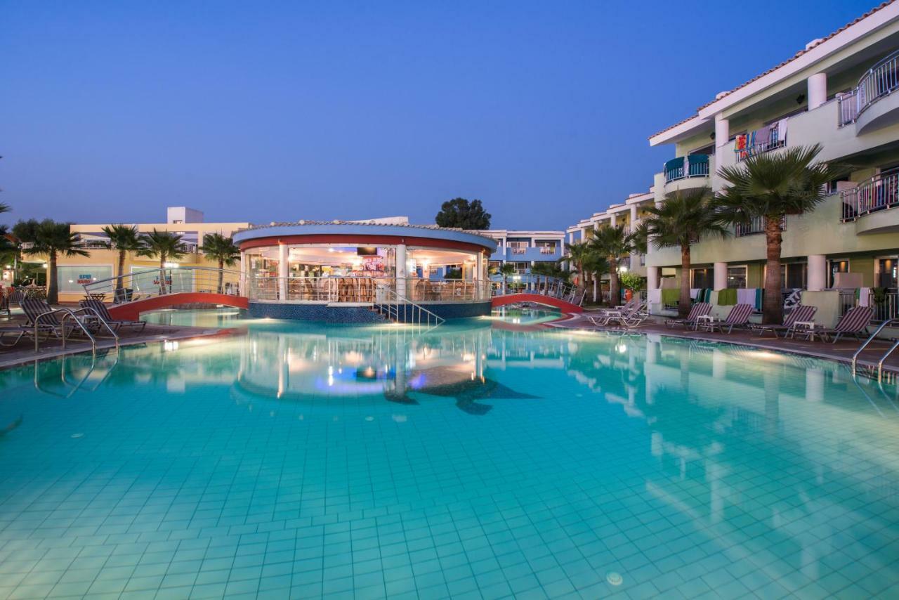 Caretta Beach Resort & Waterpark Kalamákion Dış mekan fotoğraf