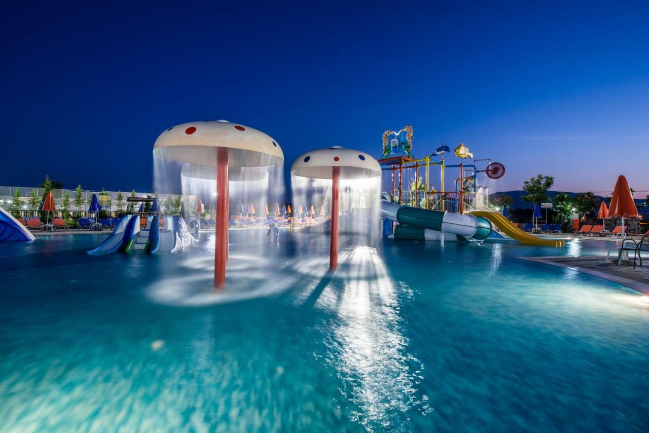 Caretta Beach Resort & Waterpark Kalamákion Dış mekan fotoğraf
