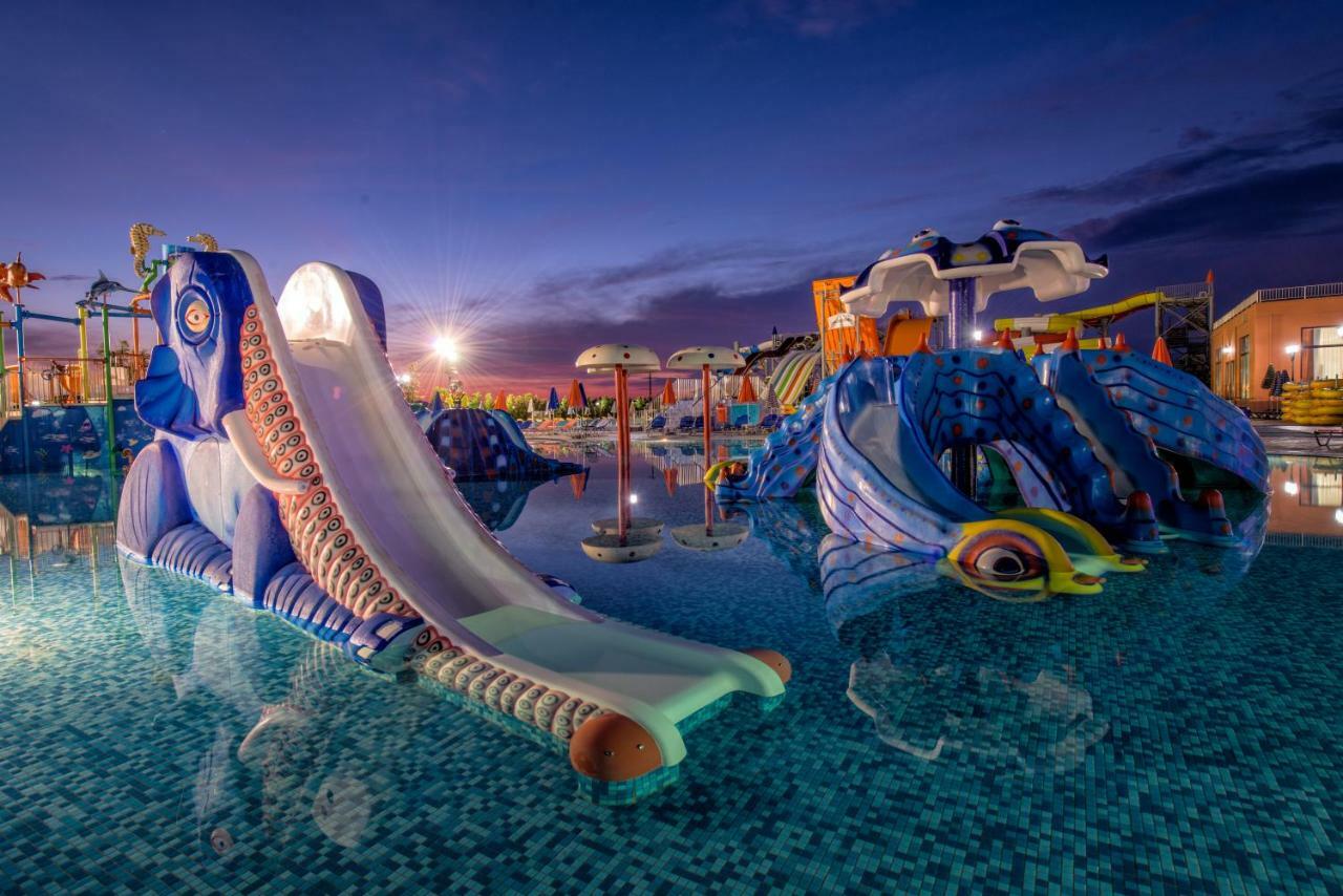 Caretta Beach Resort & Waterpark Kalamákion Dış mekan fotoğraf