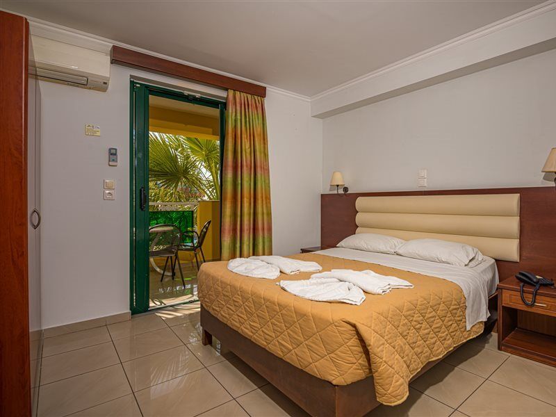 Caretta Beach Resort & Waterpark Kalamákion Dış mekan fotoğraf