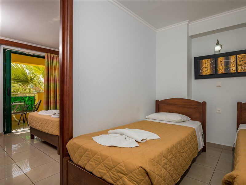 Caretta Beach Resort & Waterpark Kalamákion Dış mekan fotoğraf