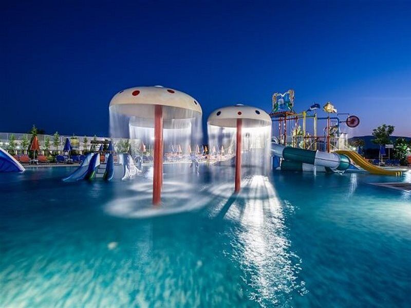 Caretta Beach Resort & Waterpark Kalamákion Dış mekan fotoğraf